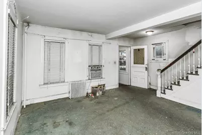 101 Emerson Avenue, Floral Park, NY 11001 - Photo 3