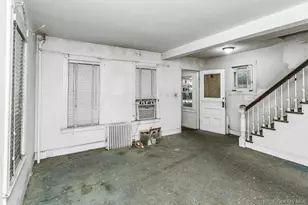 101 Emerson Ave, Floral Park, NY 11001 - Photo 3