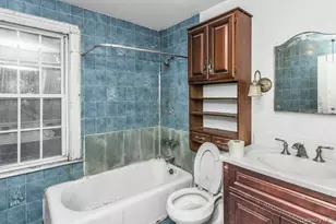 101 Emerson Ave, Floral Park, NY 11001 - Photo 9