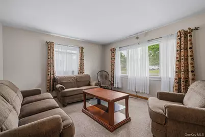21 Keystone Park, Middletown, NY 10940 - Photo 5