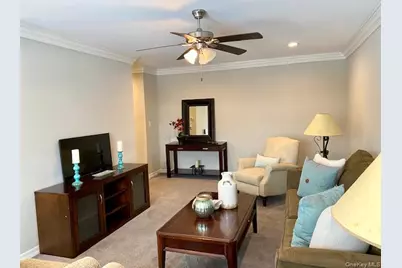 9 Williams Boulevard #6-1B, Lake Grove, NY 11755 - Photo 7