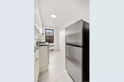 3260 Netherland Avenue #6E, Bronx, NY 10463 - Photo 7
