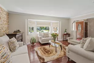 357 Avondale Dr, Shirley, NY 11967 - Photo 5