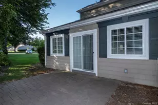 5000 Townhouse Dr, Coram, NY 11727 - Photo 11
