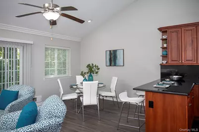 5000 Townhouse Drive #1308, Coram, NY 11727 - Photo 5