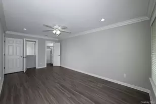 5000 Townhouse Dr, Coram, NY 11727 - Photo 9