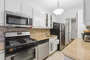 123-35 82nd Rd, Kew Gardens, NY 11415 - Photo 1
