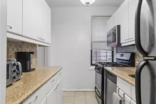 123-35 82nd Rd, Kew Gardens, NY 11415 - Photo 3