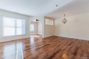 728 Birchwood Park Dr, Middle Island, NY 11953 - Photo 9