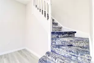 61-10 84th St, Middle Village, NY 11379 - Photo 15