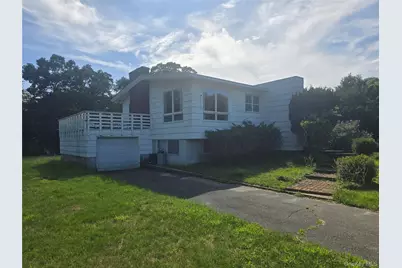 14 Walker Court, East Quogue, NY 11942 - Photo 1