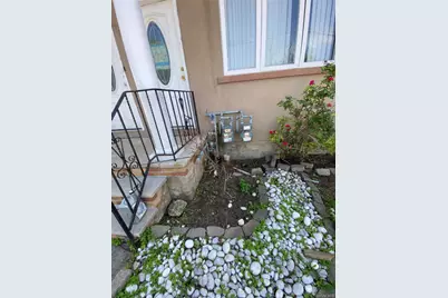 558 Beach 67th Street, Arverne, NY 11692 - Photo 5