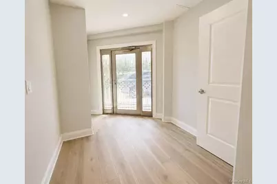 68-02 Jay Ave, Maspeth, NY 11378 - Photo 5