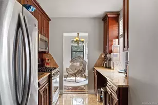 470 N Broadway, Yonkers, NY 10701 - Photo 5