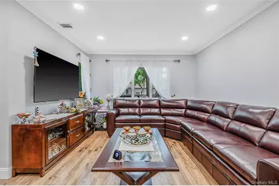 5 Jeremy Circle, Nesconset, NY 11767 - Photo 9