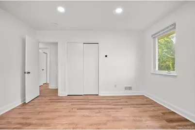1341 Pelhamdale Avenue, Pelham, NY 10803 - Photo 21
