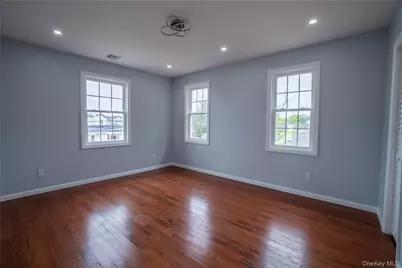 139 Maple Avenue, Bethpage, NY 11714 - Photo 11