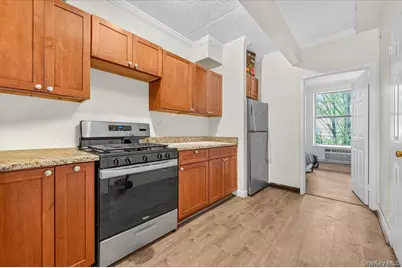521 E 156th Street #C, Bronx, NY 10455 - Photo 5