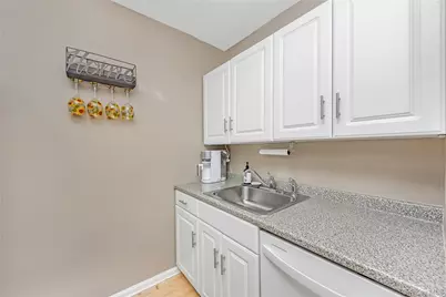 1 E Broadway #5G, Long Beach, NY 11561 - Photo 13
