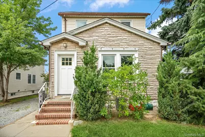 984 Maxwell Street, Franklin Square, NY 11010 - Photo 1