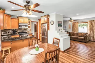 2 Arbor Rd, Syosset, NY 11791 - Photo 9
