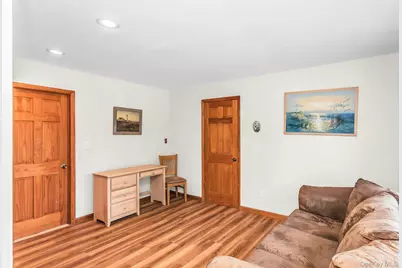 2 Arbor Road, Syosset, NY 11791 - Photo 15
