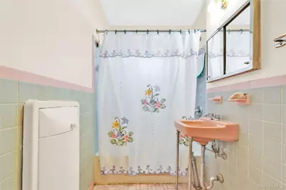 108-05 Astoria Boulevard #6-A, East Elmhurst, NY 11369 - Photo 11