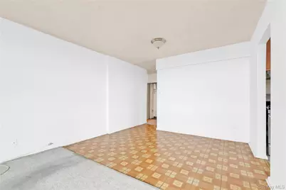108-05 Astoria Boulevard #6-A, East Elmhurst, NY 11369 - Photo 3