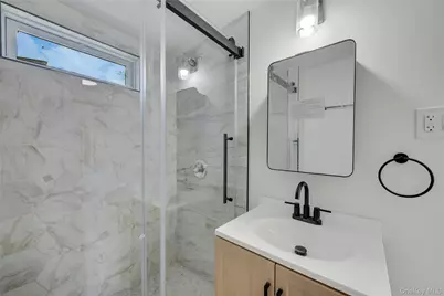 [Address not provided], Bronx, NY 10464 - Photo 15