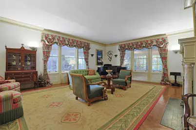 215 Soundview Avenue, White Plains, NY 10606 - Photo 9