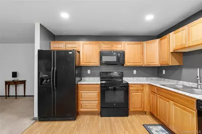 23 Scarborough Lane #A, Wappingers Falls, NY 12590 - Photo 3