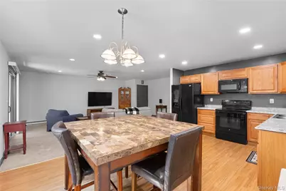23 Scarborough Lane #A, Wappingers Falls, NY 12590 - Photo 5