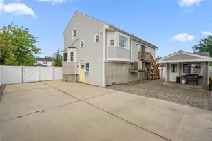 4 Wilshire Ct, Freeport, NY 11520 - Photo 27