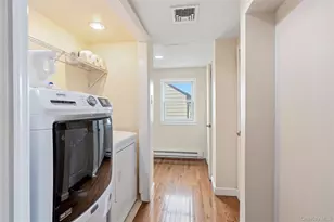 4 Wilshire Ct, Freeport, NY 11520 - Photo 19