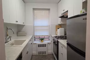67-12 Yellowstone Blvd, Forest Hills, NY 11375 - Photo 7