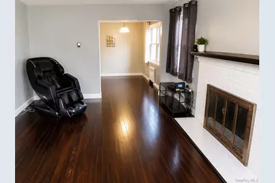 187 Perry Street, Hempstead, NY 11550 - Photo 3