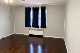187 Perry St, Hempstead, NY 11550 - Photo 9