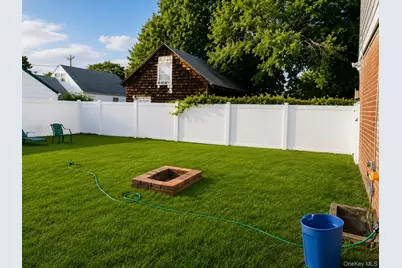 187 Perry Street, Hempstead, NY 11550 - Photo 13