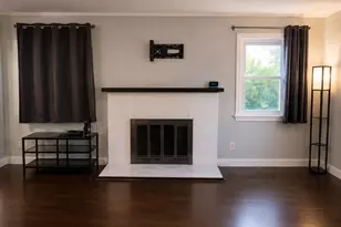 187 Perry St, Hempstead, NY 11550 - Photo 5
