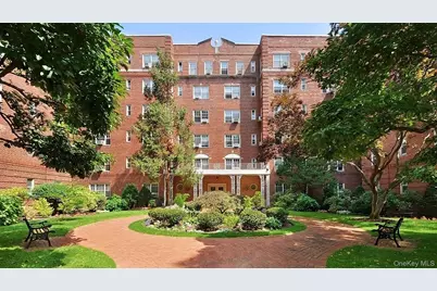 77-15 113th Street #6K, Forest Hills, NY 11375 - Photo 1