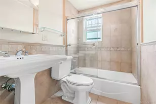 94-23 209th St, Queens Village, NY 11428 - Photo 13