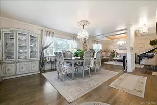 25 Rhode Island Ave, Massapequa, NY 11758 - Photo 5