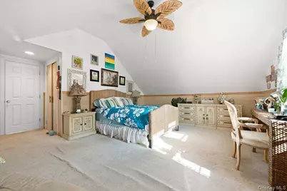 25 Rhode Island Avenue, Massapequa, NY 11758 - Photo 25