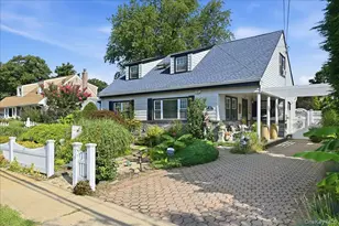 25 Rhode Island Ave, Massapequa, NY 11758 - Photo 3