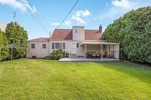 2671 7th Ave, East Meadow, NY 11554 - Photo 5