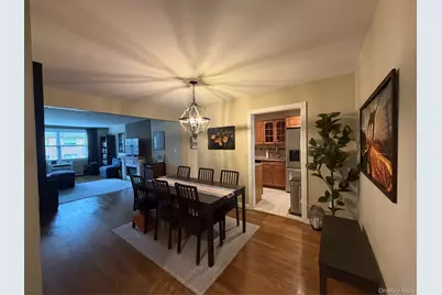 124 S Park Avenue #2V, Rockville Centre, NY 11570 - Photo 3