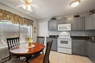 537 Heritage Hills Drive #F, Somers, NY 10589 - Photo 3
