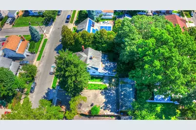 81 Notre Dame Avenue, Hicksville, NY 11801 - Photo 41