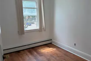 212 Orchard St, Westbury, NY 11590 - Photo 7
