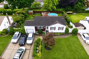 80 Carroll St, Brentwood, NY 11717 - Photo 13
